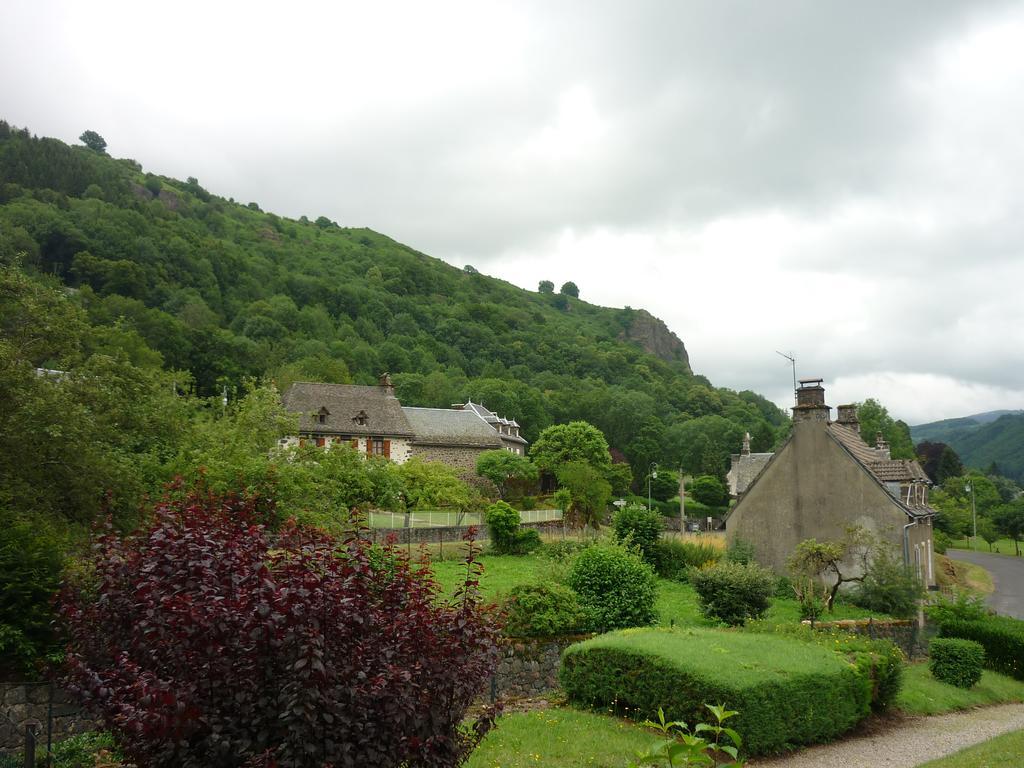 Auberge De L'Aspre Fontanges Exterior photo